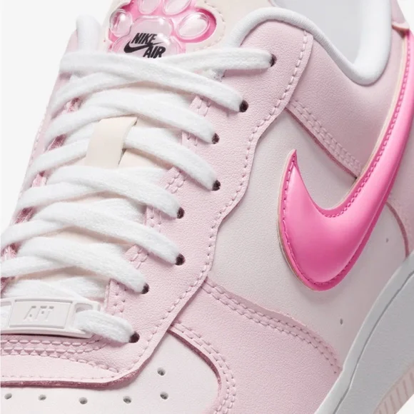 Nike Air Force One ‘07 LX Paw Print - Picture 1 of 4